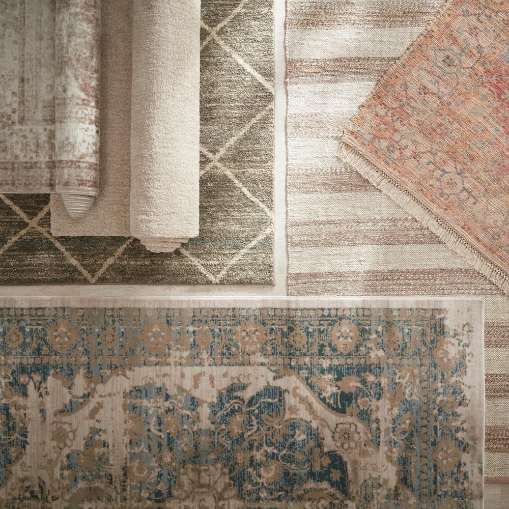 Regal Charm Gray Synthetic 8' x 10' Medallion Area Rug