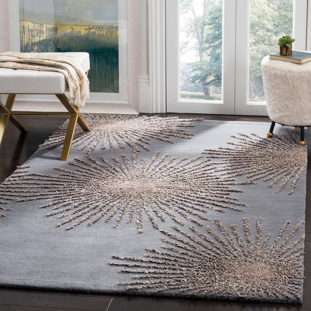 Simple Gray Distressed Rug SAFAVIEH Soho 4 ft. x 6 ft. Dark Gray/Silver Distressed Starburst Area ...