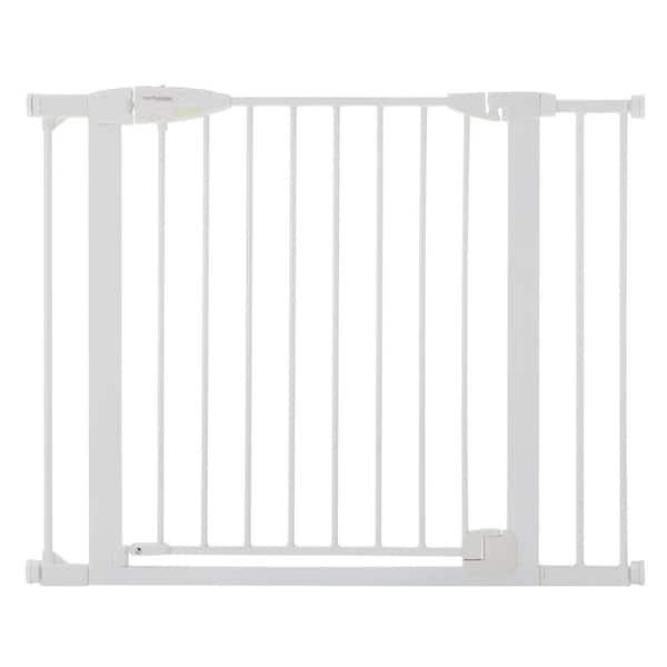 TODDLEROO BY NORTH STATES Bright Choice Auto-Close Gate 30 in. Child Safety Gate