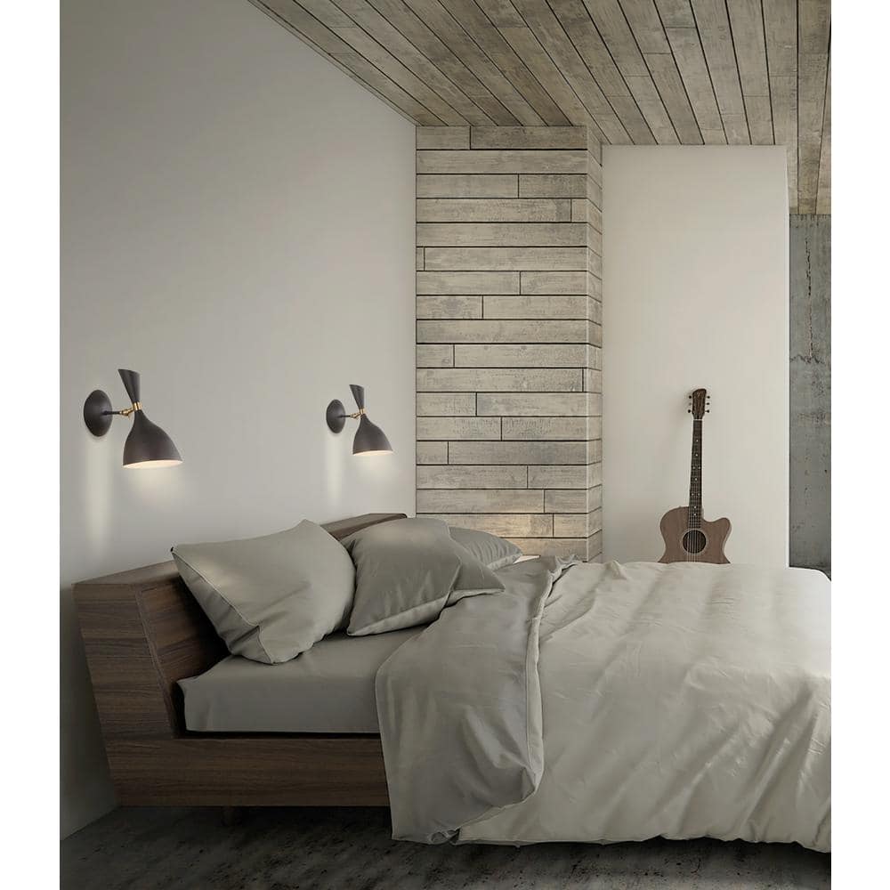 Josef Minimalistic Glam 10" Black Iron Dimmable LED Sconce