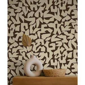 Brown Graphic Geo Vinyl Peel and Stick Wallpaper Roll 30.75 Sq. Ft.