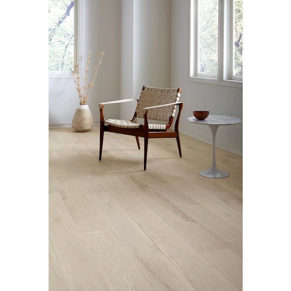 Ire Mist White Oak 1/2 in. T x 7.5 in. W Water Resistant Wire Brushed Engineered Hardwood Flooring (31.09 sqft/case)