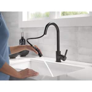 Precept Single-Handle Pull Down Sprayer Kitchen Faucet with Deckplate Included in Matte Black