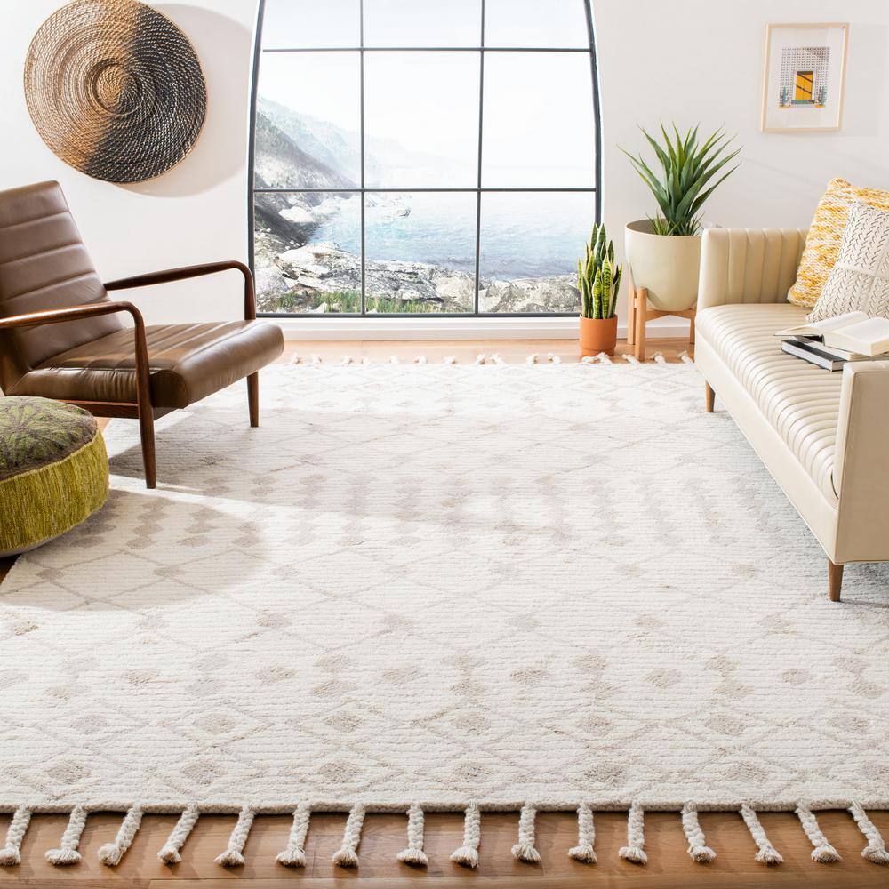Ivory and Beige 8' x 10' Hand-Tufted Wool Shag Rug