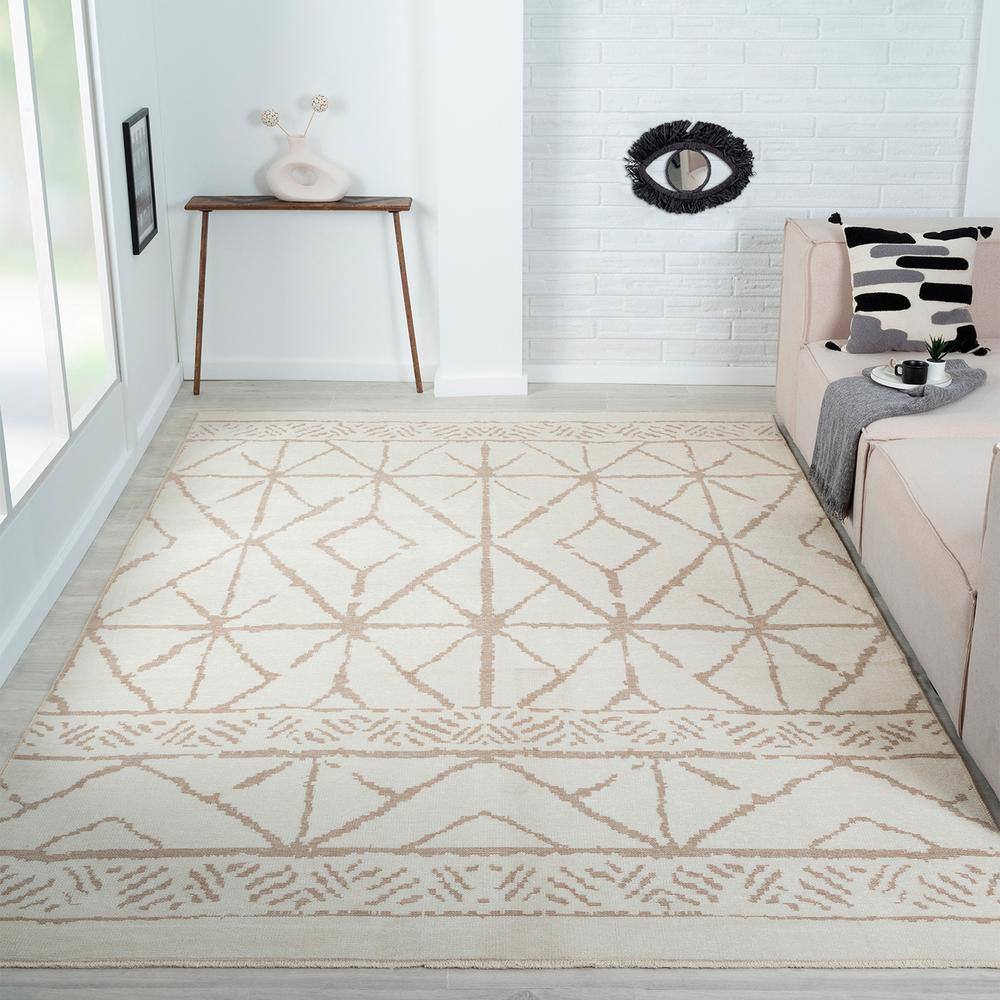 Ivory and Beige Geometric Tufted Washable Area Rug 6' x 9'