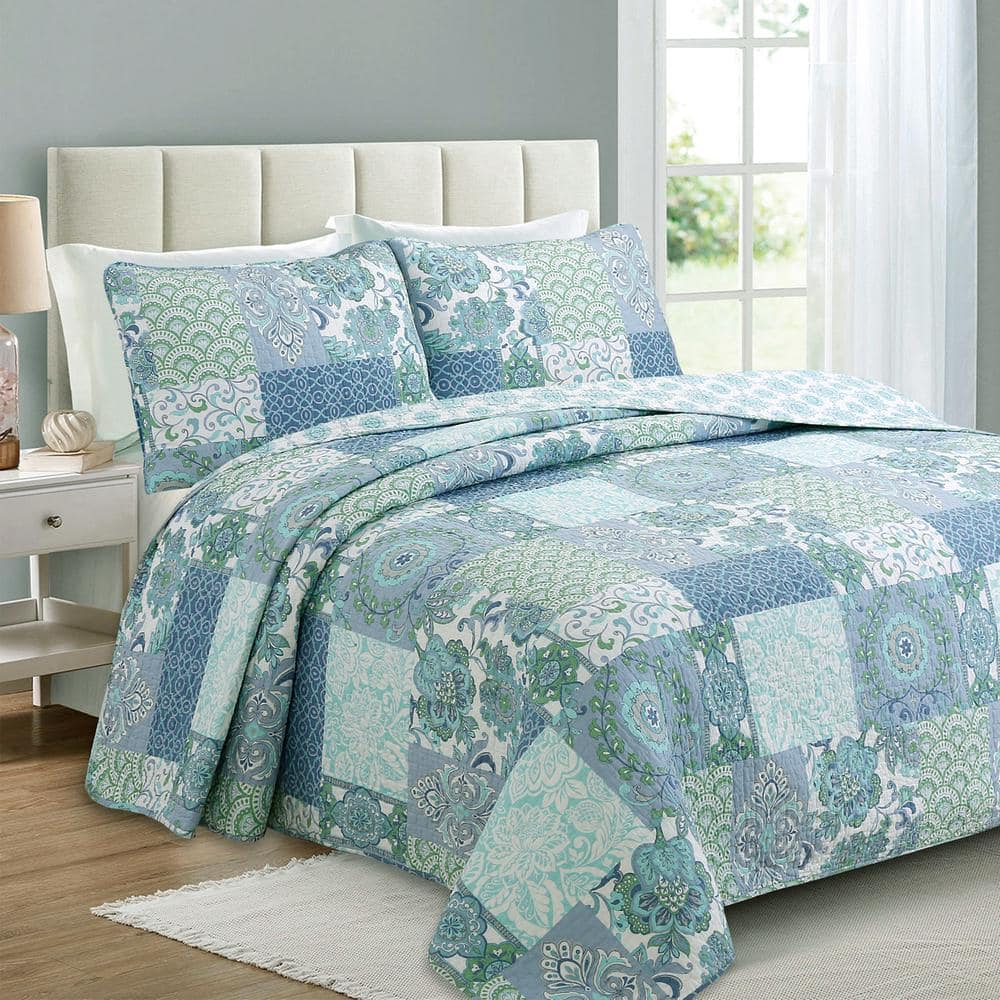 King Blue Cotton Reversible Patchwork Quilt Set