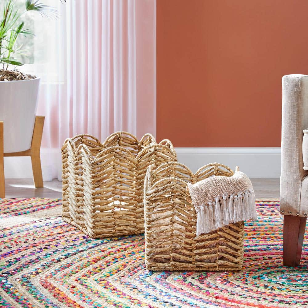 Heart and Soul Scalloped Laundry Basket