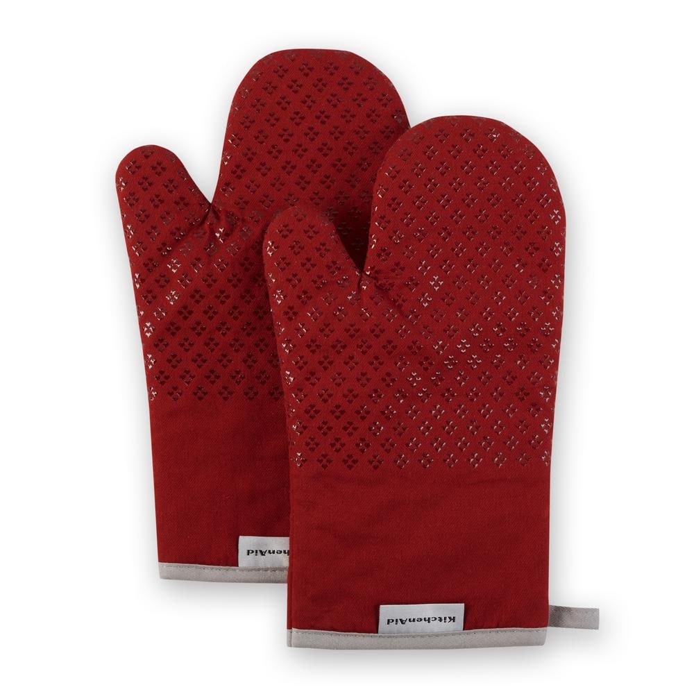 Sewing with silicone, fabric choices and caring for your oven mitt