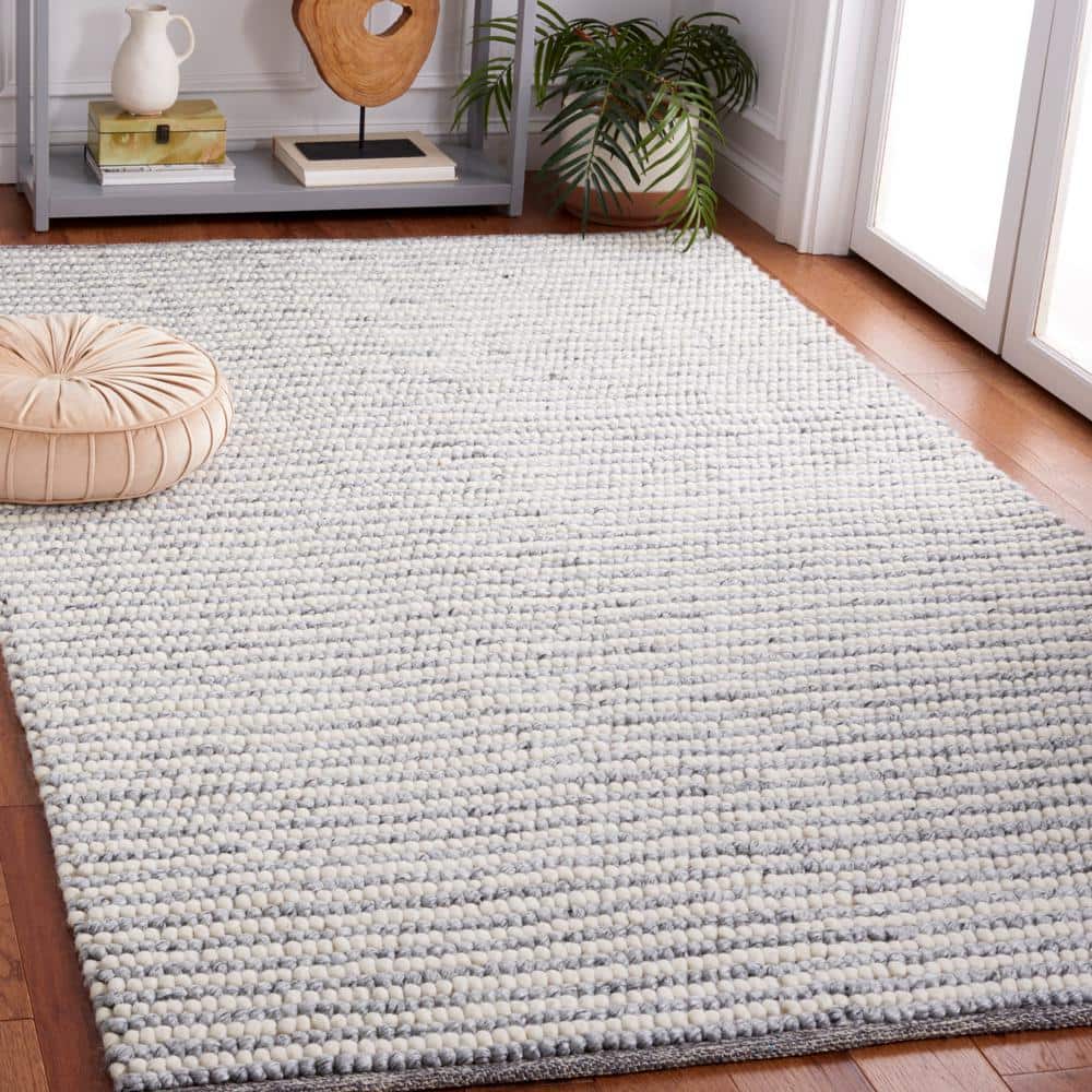Ivory and Gray Tufted Handmade Wool Area Rug 5' x 8'