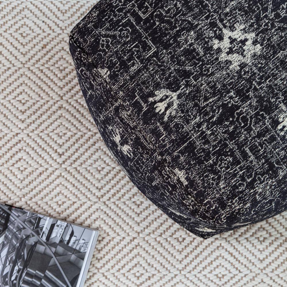 Tamarindo 21'' Handcrafted Black & White Jacquard Pouf