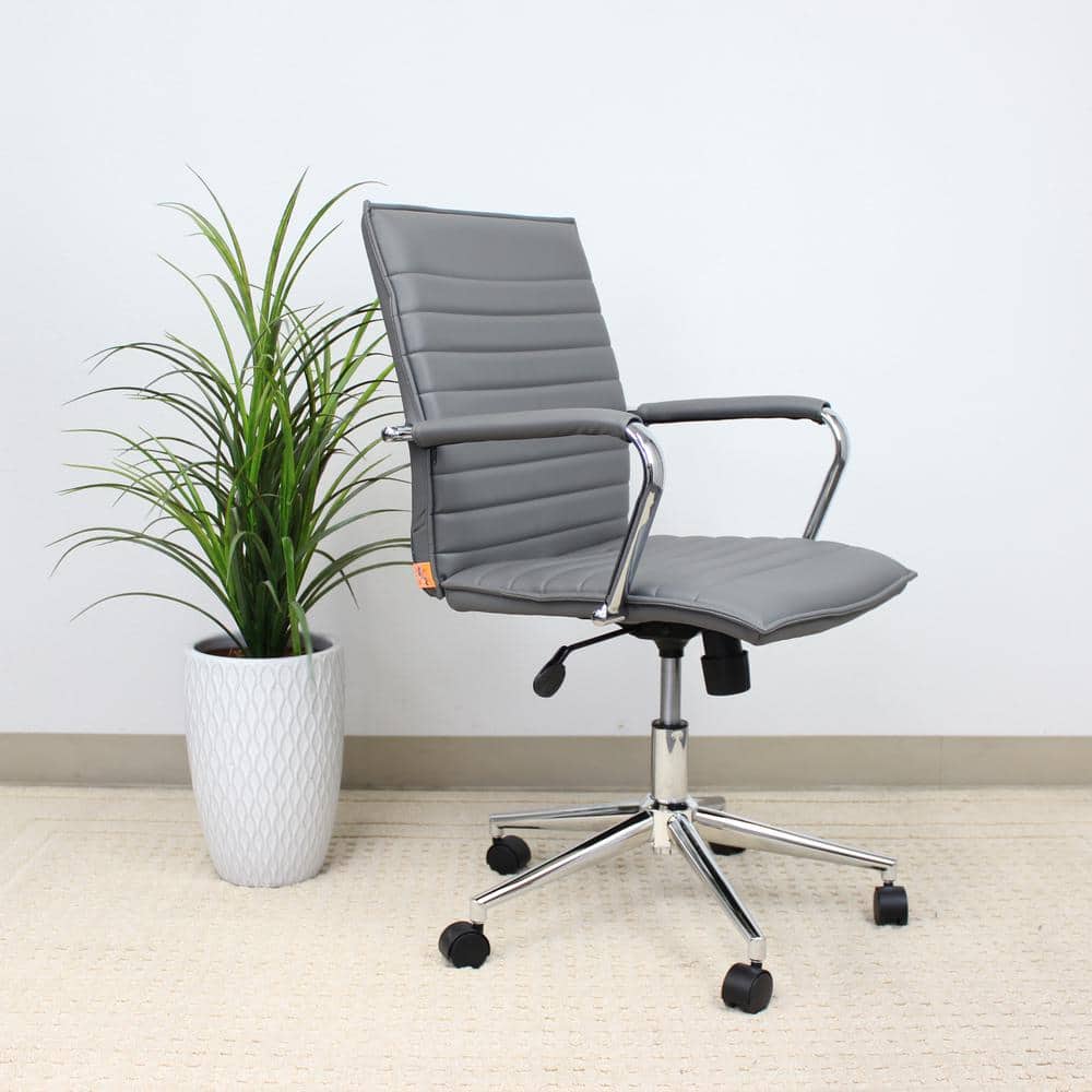 Black Vinyl and Chrome Swivel Task Chair