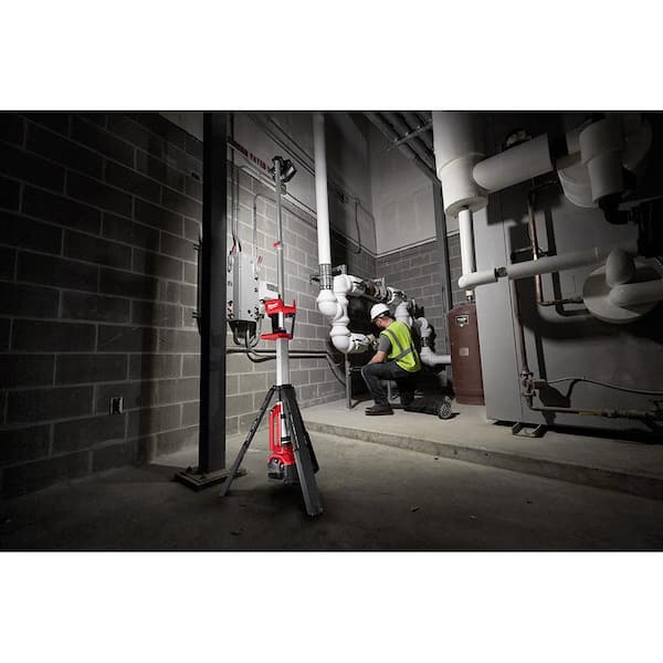 Milwaukee - M18 FUEL GEN-2 18-Volt Lithium-Ion Brushless Cordless SAWZALL w/Tower Light, Two 6 Ah HO Batteries