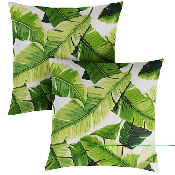 SORRA HOME Green Outdoor Knife Edge Throw Pillows (2-Pack)