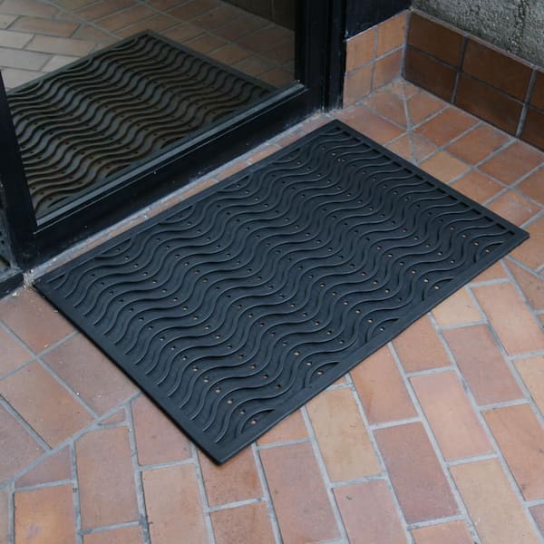 https://images.thdstatic.com/productImages/80810686-55a8-4eb1-b115-41ab231928eb/svn/black-rubber-cal-commercial-floor-mats-03-237-wa-44_600.jpg