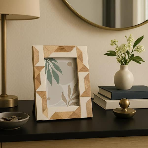 Liv & Skye 4 in. x 6 in. White Resin Wood Brown and White Geometric Design Picture Frame