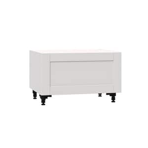 Shaker Assembled 30 in. x 19.5 in. x 24 in. Base Window Cabinet with Metal Drawer Box in Vanilla White
