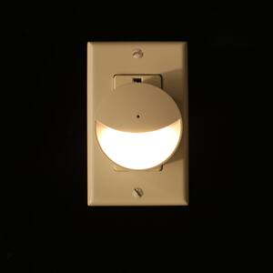 Round Dusk to Dawn and 2-Ways Lumens Switch Automatic LED Night Light (5-Pack)