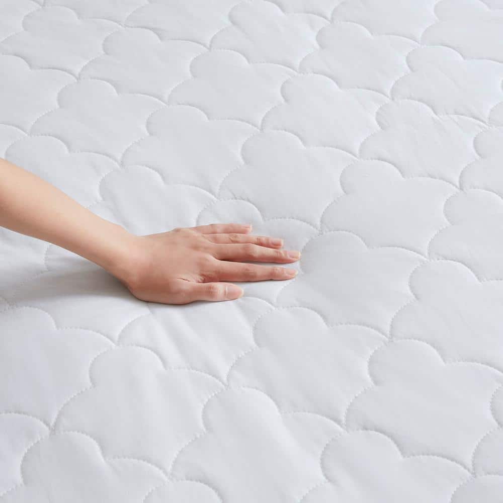 Full Size White Cotton Quilted Mattress Pad