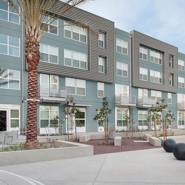 1 gal. #PPU13-06 Polaris Blue Semi-Gloss Exterior Paint