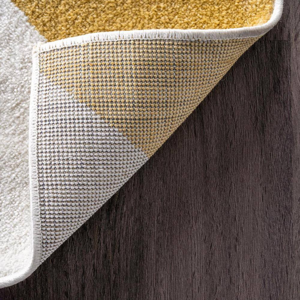 Gray and Multicolor Abstract Synthetic Area Rug, 6.5 x 9 ft
