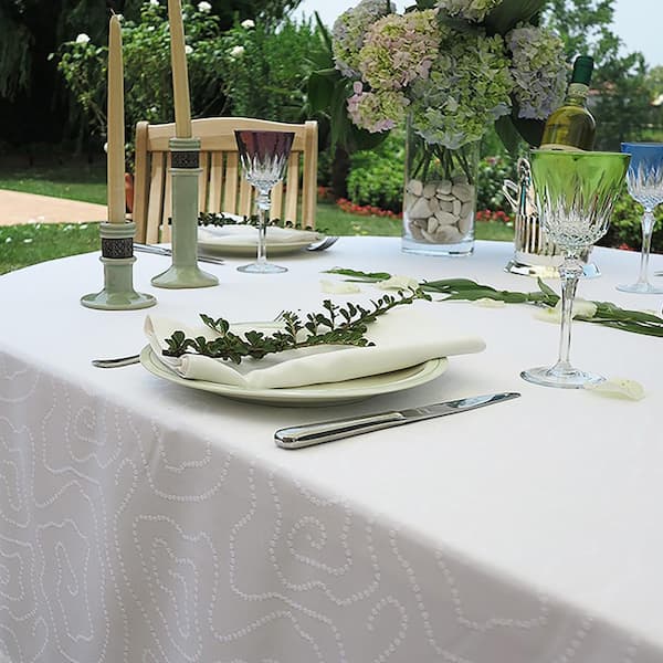 Unbranded Soho 84 in. White Polyester Tablecloth for Rectangular Table