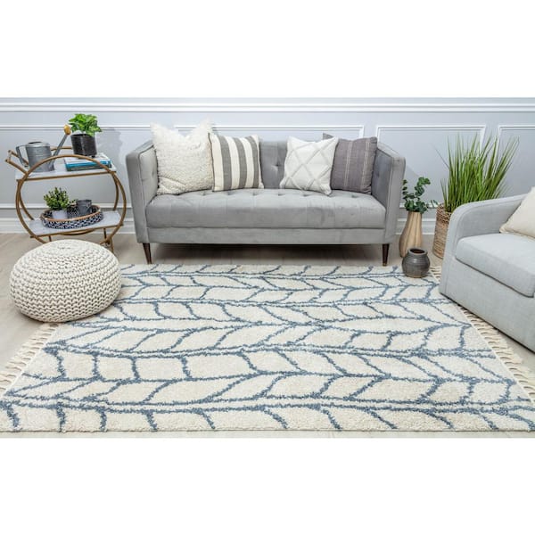 Bennett Cloud Vine 2'6"x8' Modern Area Rug