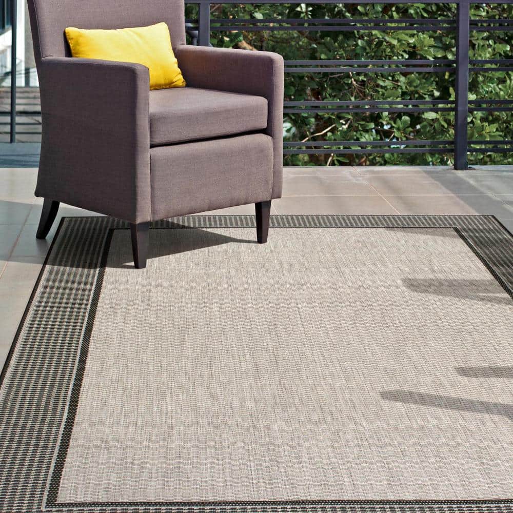 Slate Gray Easy-Care Synthetic Rectangular Accent Rug, 2' x 3'