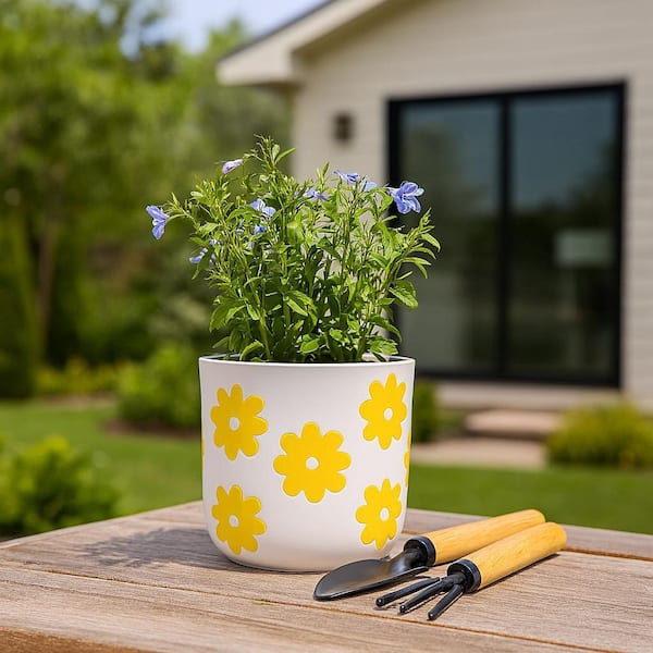 Liv & Skye Yellow Ceramic Flower Power Decorative Planter (5.75 in
