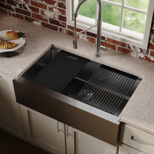 Karran Matrix 33 in. Apron Front Farmhouse Single Bowl 16 Gauge