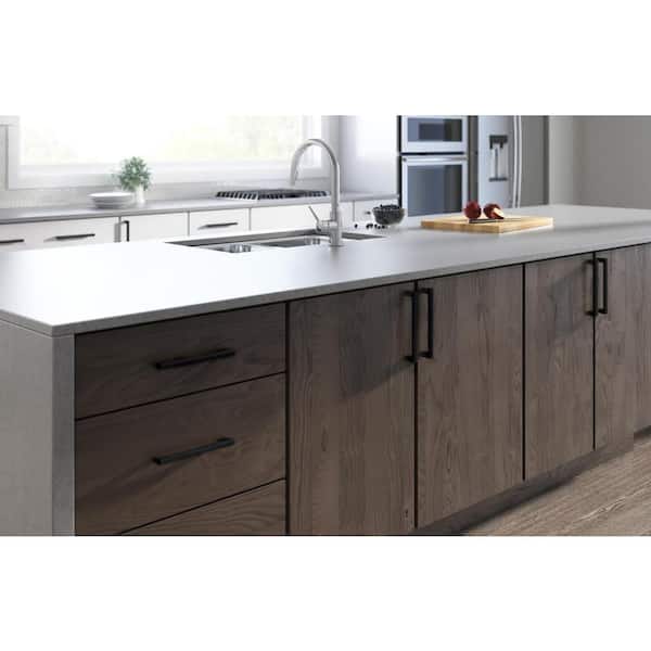Liberty Stratford 7-9/16 in. (192 mm) Modern Matte Black Cabinet