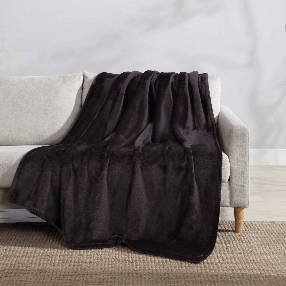 Ultra Soft Black Fleece Packable Throw Blanket