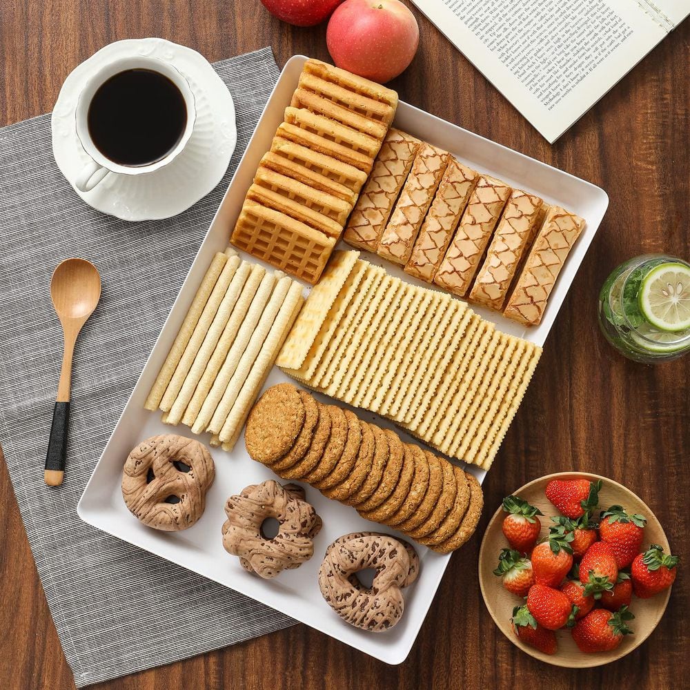 16 in. x 11 in. Large White Serving Trays Set, Reusable Plastic Serving Platters for Cookie, Appetizer (8-Pack) price history on PriceWatchPro