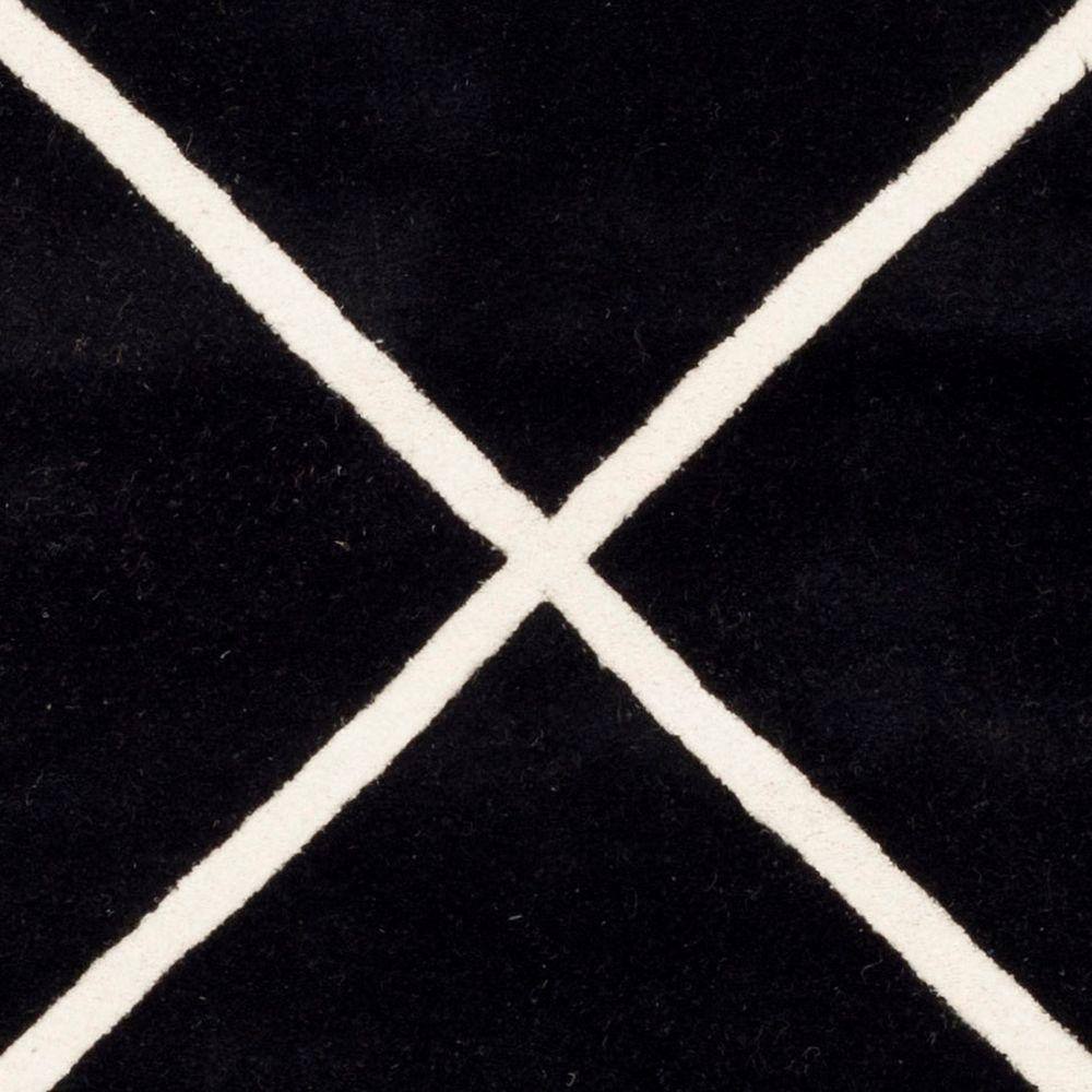 Elegant Diamond Trellis 6' x 9' Black/Ivory Hand-tufted Wool Rug