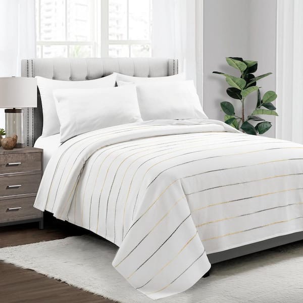 Oversized deals queen coverlet