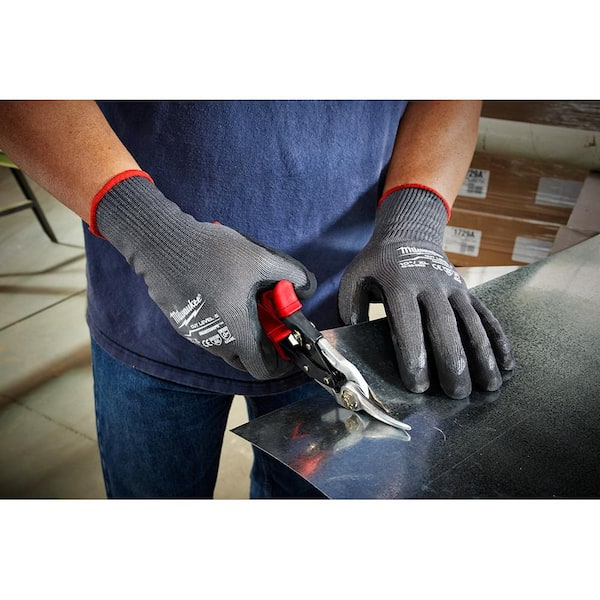Milwaukee Large Gray Nitrile Level 5 Cut Resistant Dipped Work