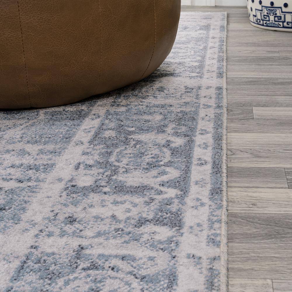 Blue and Light Gray Medallion Washable Synthetic 4' x 6' Rug