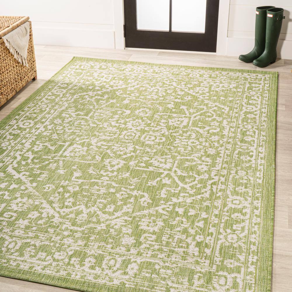 Green and Cream Synthetic Medallion Flat Woven Area Rug