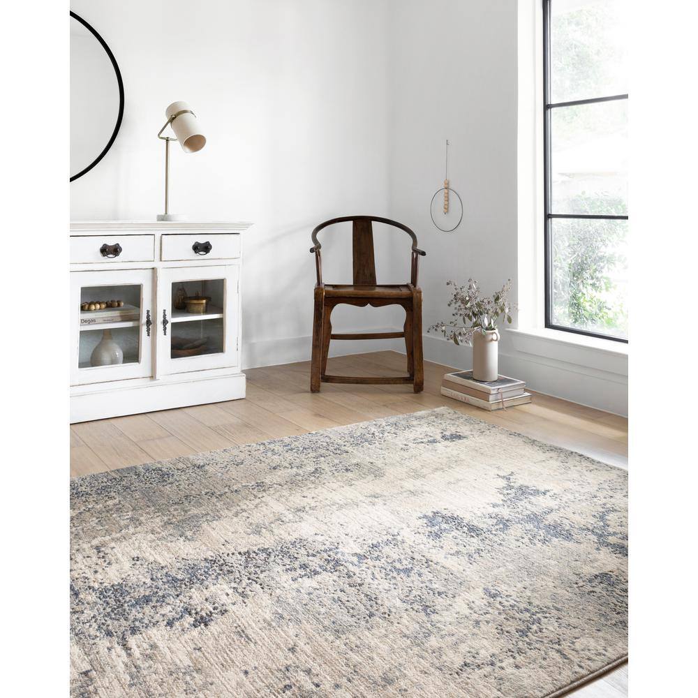 Abstract Elegance Synthetic 32x90 Area Rug in Natural Denim