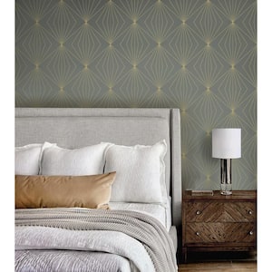 Grey and Metallic Gold Gem Geometric Vinyl Peel and Stick Wallpaper Roll (Covers 31.35 sq. ft.)