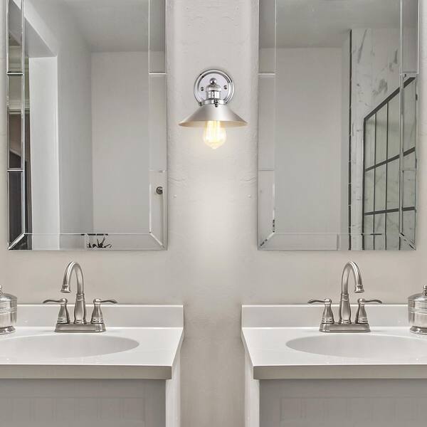 JONATHAN Y June 7.75 in. Metal Shade Chrome Vanity Light JYL7423A