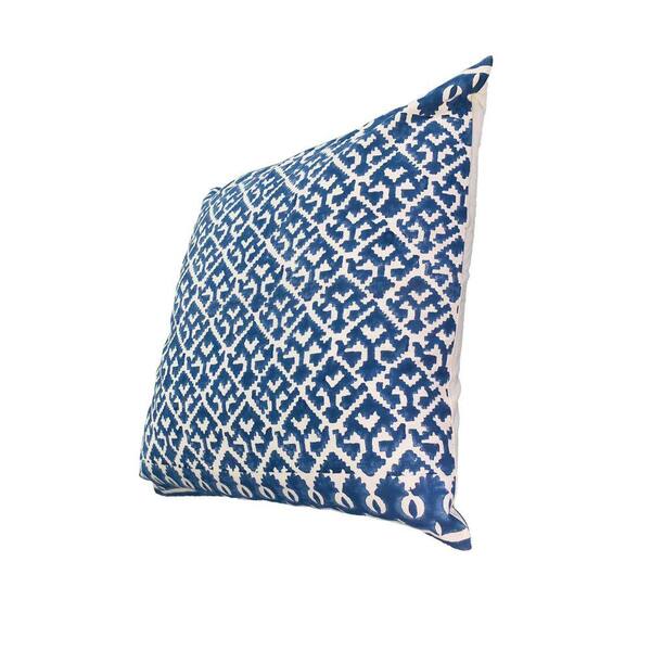 https://images.thdstatic.com/productImages/819a4f7a-b8db-461d-95a3-1ff266cc57cc/svn/the-urban-port-throw-pillows-upt-268968-c3_600.jpg