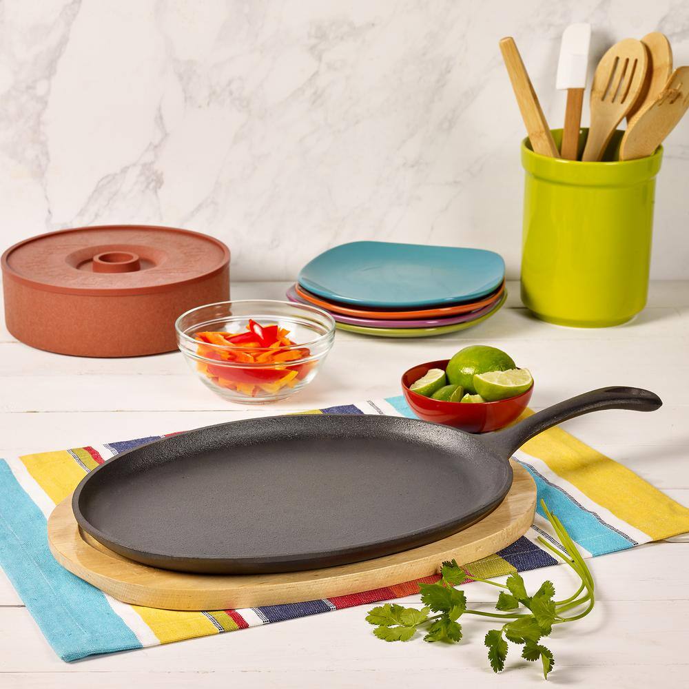 Pre-Seasoned Cast Iron 9.5" Oval Fajita Skillet Set with Wood Trivet