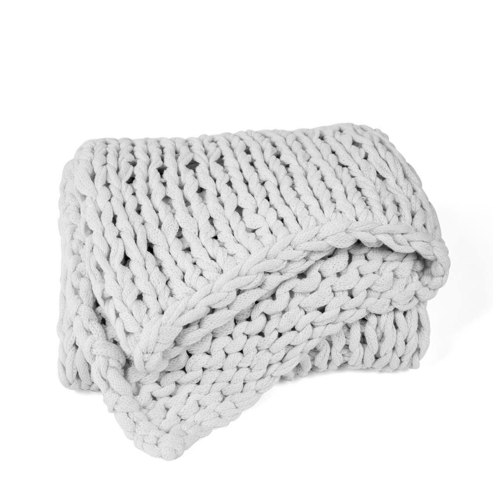 Luxurious Light Gray Chunky Knit Acrylic Throw Blanket