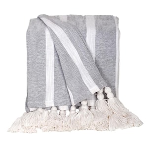 Parkland Collection’s Light Grey Cotton Slub Throw with Tassels for Cozy Times!