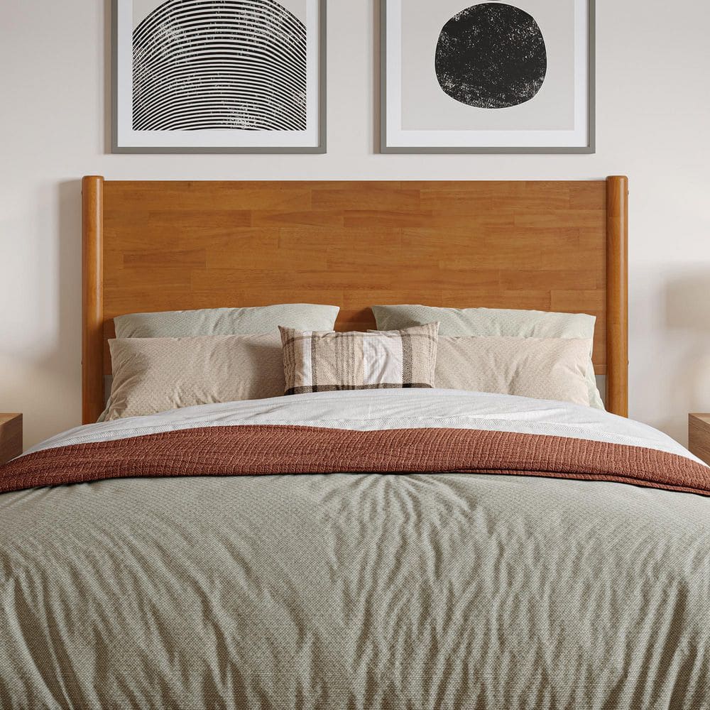 Pasadena Light Toffee Full Solid Wood Platform Bed with Headboard