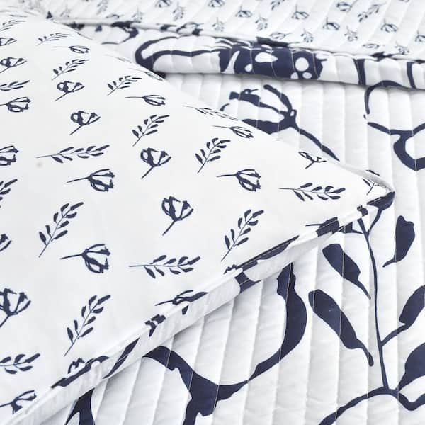 Lush Decor Tanisha Reversible Quilt Navy/White King Set (3-Piece) 16T004672  - The Home Depot