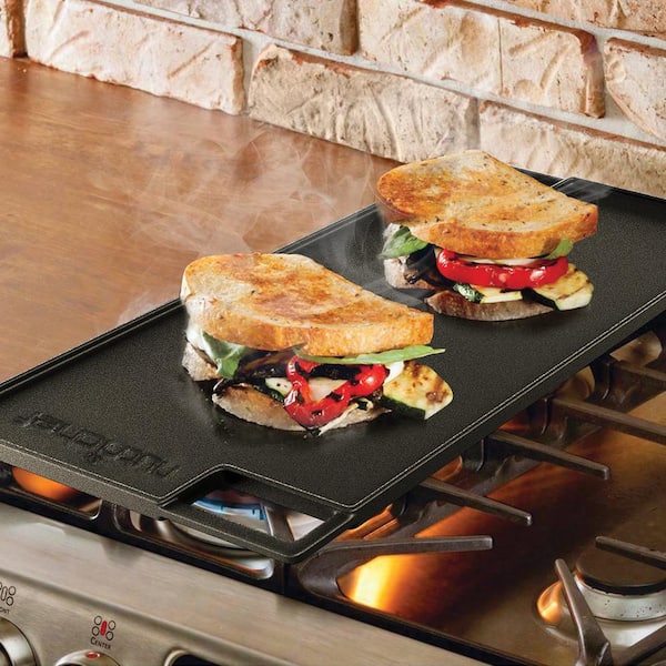 NutriChef Reversible 18 in. Cast Iron Grill Pan NCCIRG59 - The
