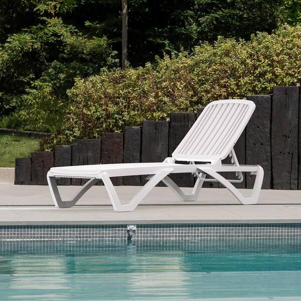 AUTMOON 1-Piece Pool Lounge Chair, Plastic Adjustable Chaise Lounge ...