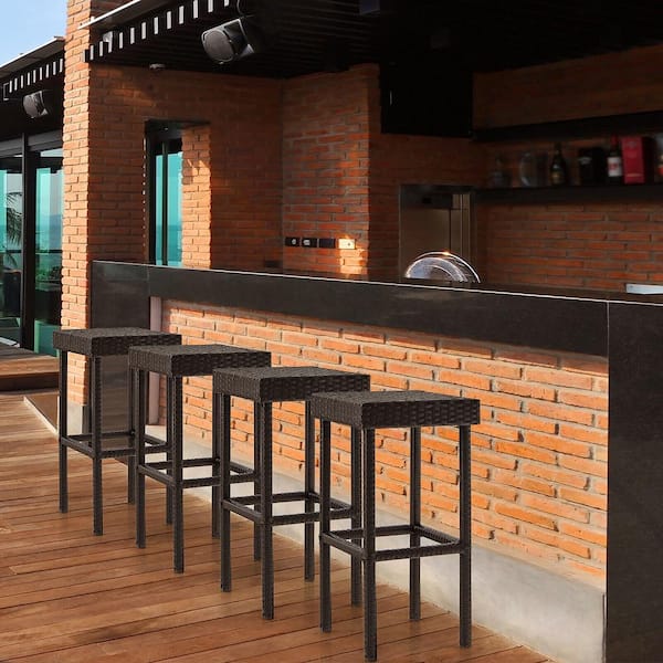 Patio 4-Pieces Rattan Wicker Outdoor Bar Stool Chairs Counter Height Barstools