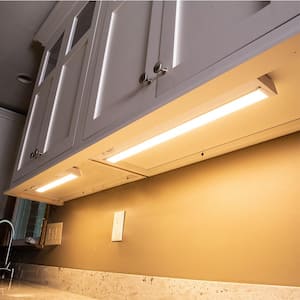 18 in. Under Cabinet Selectable LED Light with Pivot Head
